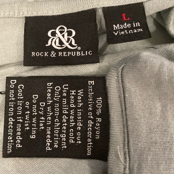 ROCK & REPUBLIC - tank: reversible sequins from black to silver on mesh - L - Picture 5 of 16